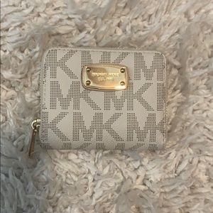 Michael Kors mini wallet